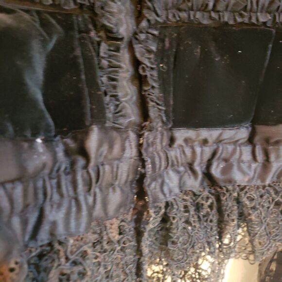 Vintage Goth Whimsigoth Black Velvet Victorian Top - Picture 12 of 12